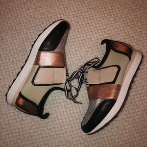 Mossimo metallic shoes